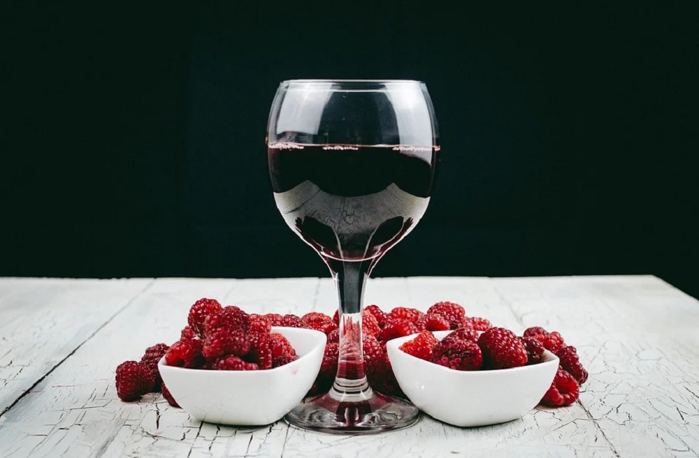 How to Make Raspberry Wine