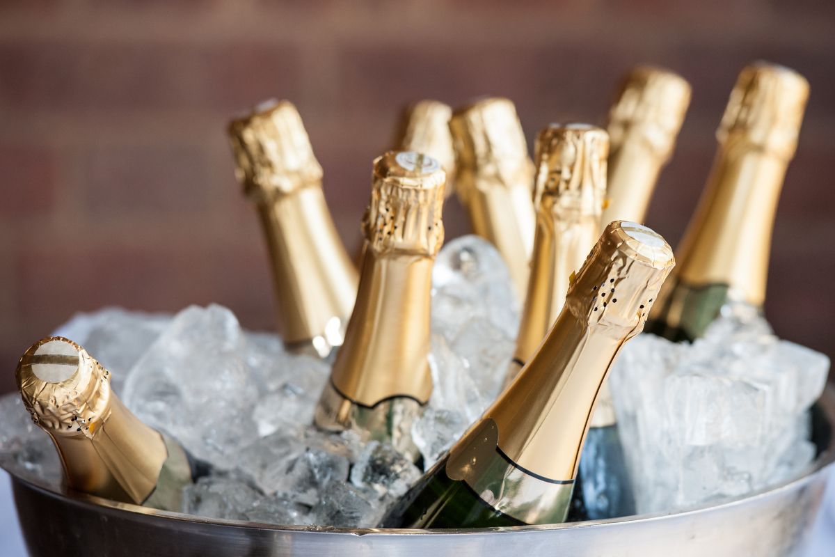 Does Champagne Get Better With Age? 